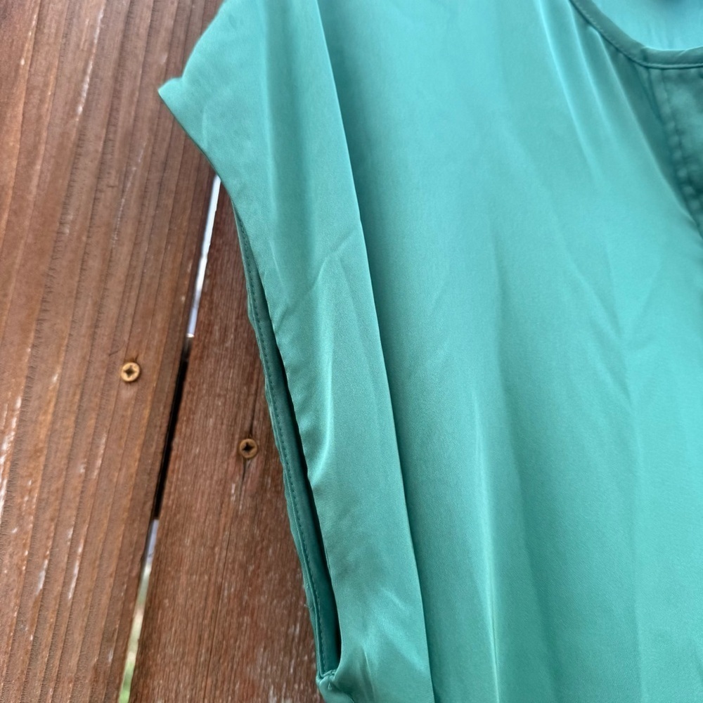 H&M Women’s Chic Green Satin Sleeveless Shirt Maxi Dress Size Medium - Picture 8 of 13